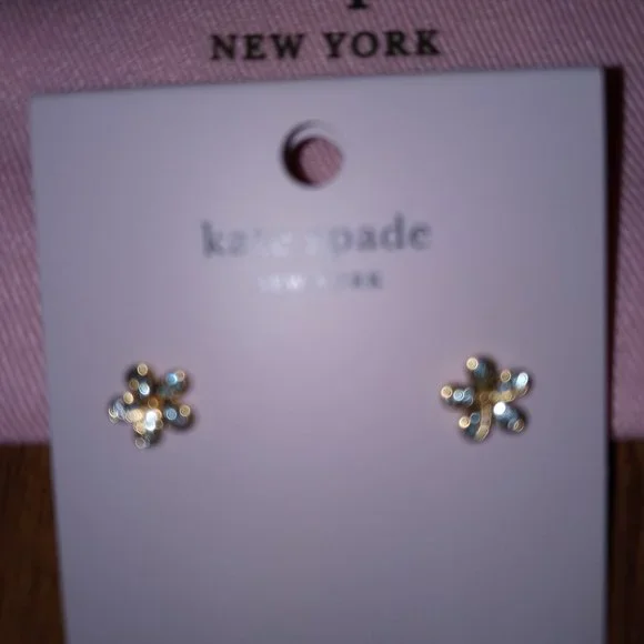 *PRICE DROP* New Kate Spade Aquamarine Flower Studs in gold setting. - Picture 3 of 6